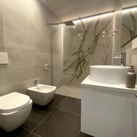 Luma Apartment: Luxurious Terrace In Skyscraper 5 Minutes From Duomo Apartman