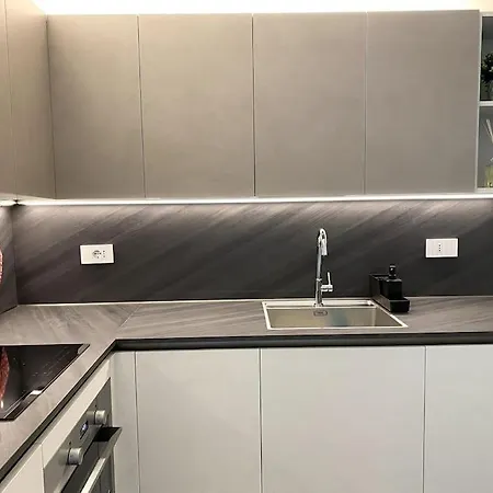 Apartman Luma Apartment: Luxurious Terrace In Skyscraper 5 Minutes From Duomo Milánó