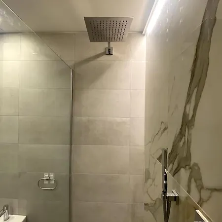 Luma Apartment: Luxurious Terrace In Skyscraper 5 Minutes From Duomo * Milánó